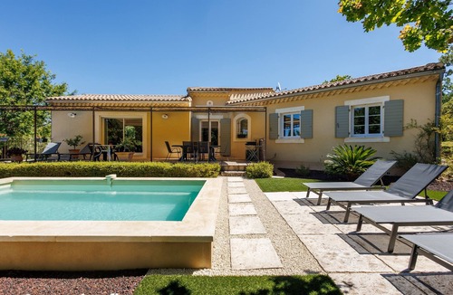 Rousset-les-Vignes House | La Maison de Mathis - Maison avec piscine privée