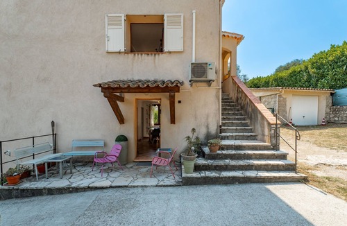 Le Bar-sur-Loup Apartment | La Maison de Noélie - RDJ