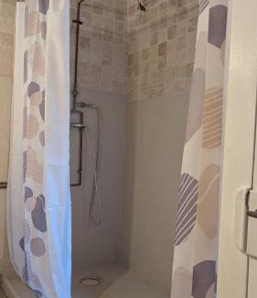 Perouges Apartment | La Maison de Pérouges