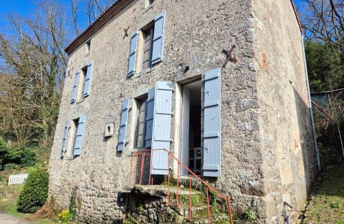 Mortagne-sur-Sevre House | La maison de Pierre, studio à 20 min du Puy du Fou