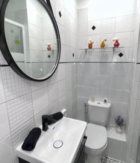 Livry-Gargan Apartment | La maison de Paris Est- calme et moderne, proche de Paris,CDG & Villepinte