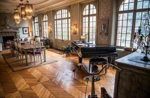 Eu House | La Maison de Paul B