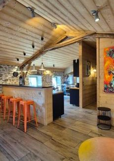Langeac House | La Maison De Pierre