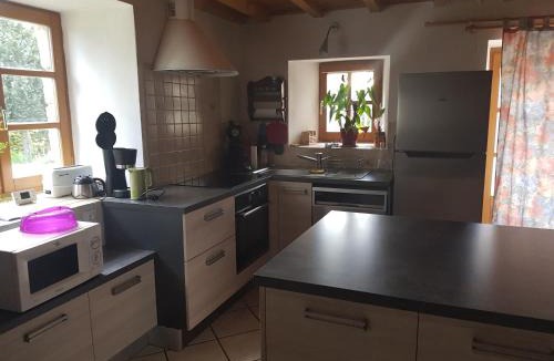 Lapte House | la maison de pierre