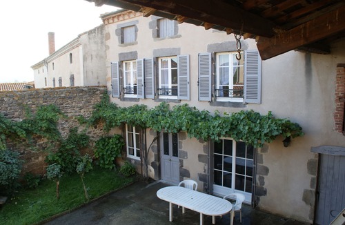 Fontannes House | La maison de René Gîte cœur d'Auvergne