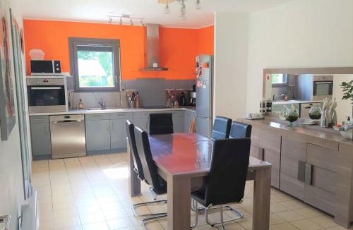 Plevin House | La Maison de Rolie