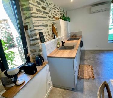 Pire-sur-Seiche House | La Maison de Rosalie