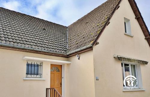 Chammes House | La maison de Sainte Suzanne, 5 pers