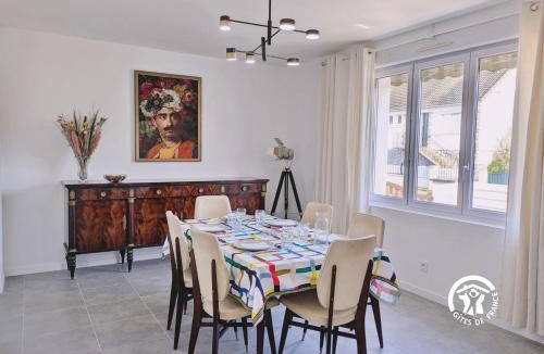 Chammes House | La maison de Sainte Suzanne, 5 pers