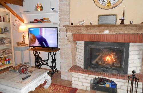 Sennevoy-le-Bas House | La Maison de Sennevoy