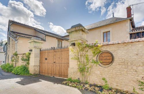 Faye-la-Vineuse Bed & Breakfast | La Maison de Siam