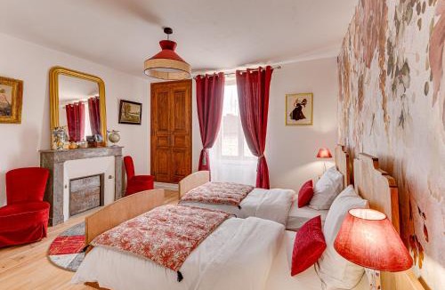 Faye-la-Vineuse Bed & Breakfast | La Maison de Siam