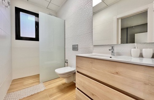 Coveta Fuma Ski Chalet | La Maison de Tout by United Renters