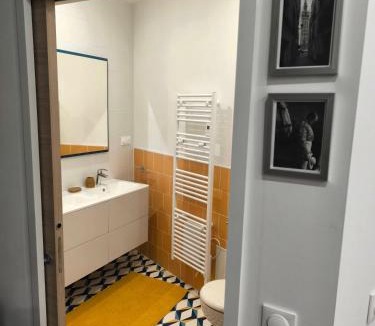 Montdidier Apartment | La Maison de violette