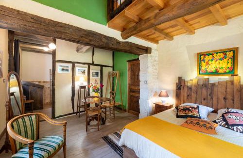 Plieux Bed & Breakfast | La Maison de Yûka