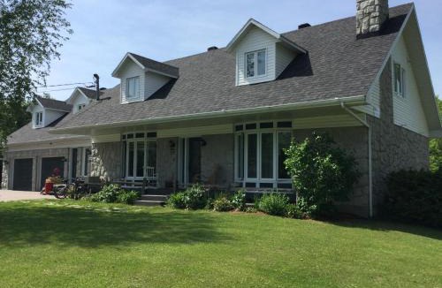 Victoriaville House | La Maison des Éboulis