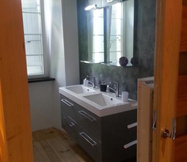 Saint-Basile Bed & Breakfast | La Maison Des Badons