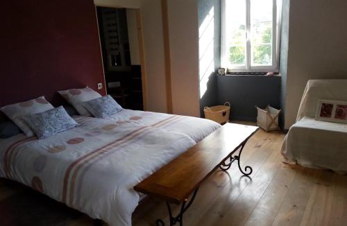 Saint-Basile Bed & Breakfast | La Maison Des Badons