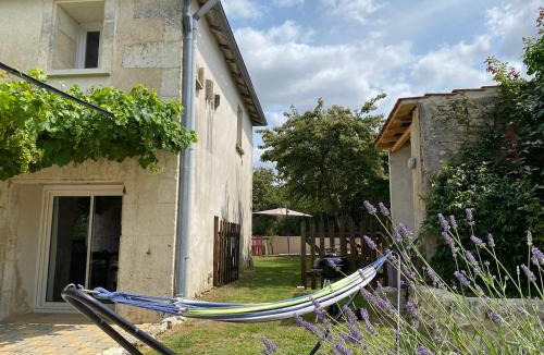 Chadenac House | La Maison des Coteaux