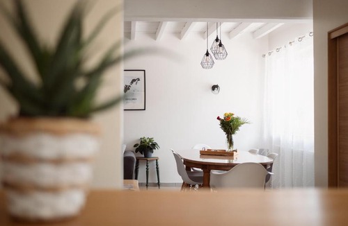 Dosches House | La Maison des Délices