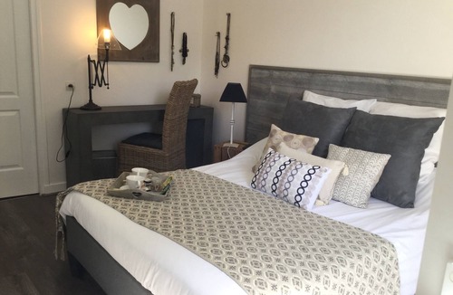 Puymoyen Bed & Breakfast | La Maison des Eaux Claires