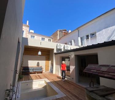 Agen House | La Maison des Filles