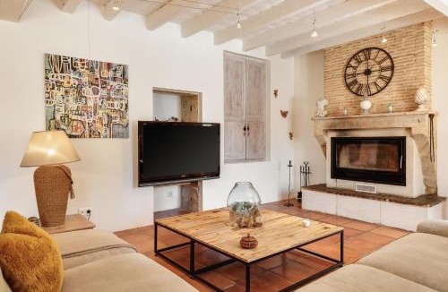 Saint-Pierre-de-Bat Villa | La maison des vignes