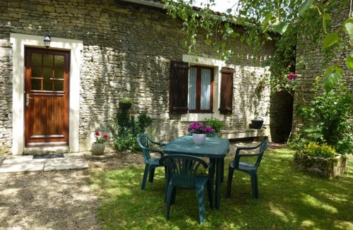 Blanzay House | La maison des oiseaux