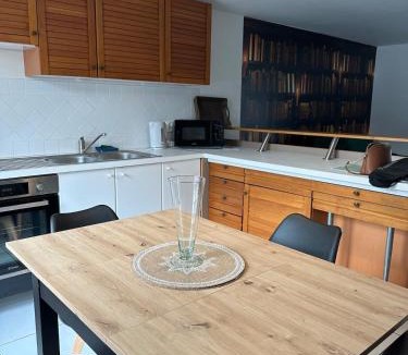 Faremoutiers Apartment | La Maison des Ormes