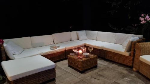 Drachenbronn House | La Maison des Roses