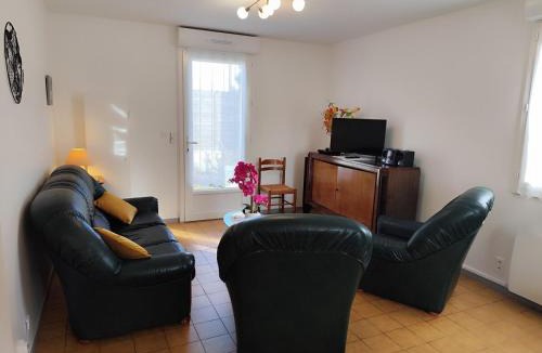 Lourdes House | La Maison des Rosiers