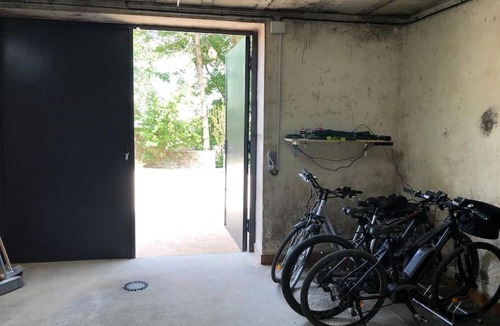 Volnay House | La Maison Des Vignes *