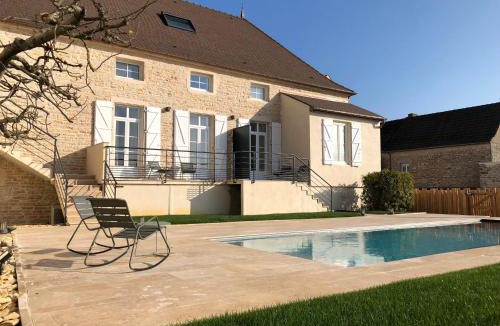 Puligny-Montrachet House | La Maison Deveney-Mars