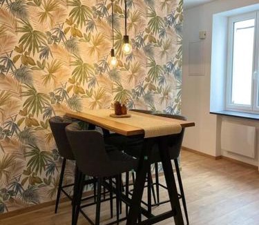 Lons-le-Saunier Apartment | La maison douce