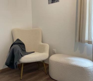 Lons-le-Saunier Apartment | La maison douce