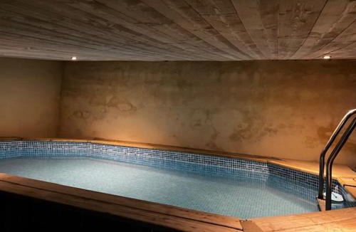 Le Gue-de-Velluire House | La Maison du Bonheur