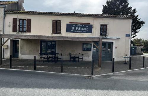 Le Gue-de-Velluire House | La Maison du Bonheur