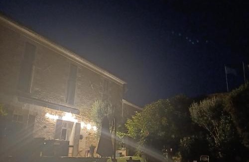 Montignac-Charente Bed & Breakfast | La maison du bonheur