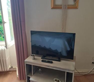 Montignac-Charente Bed & Breakfast | La maison du bonheur