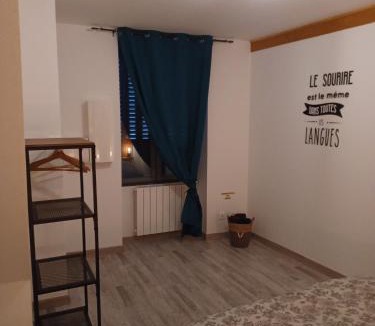 Saint-Germain-Laval Apartment | la maison du bonheur