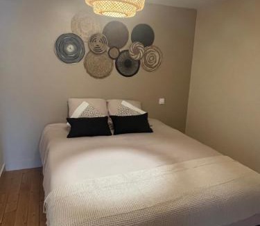 Cande-sur-Beuvron House | La maison du bourg