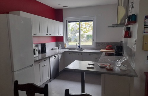 Saint-Bernard House | La maison du Bonheur