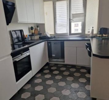 Choisy-le-Roi Apartment | La maison du bonheur