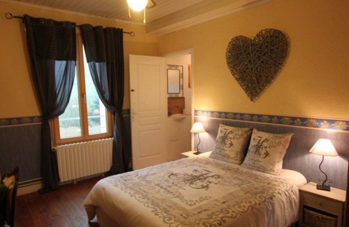 Anlhiac Bed & Breakfast | La maison du bonheur B&B