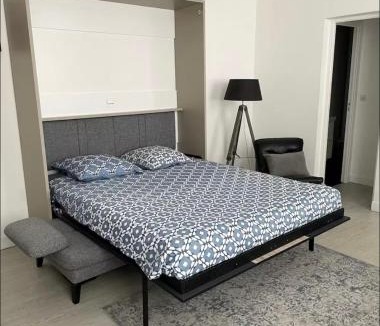 Honfleur Apartment | La Maison du Bonheur