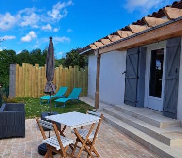 Lahosse Bed & Breakfast | La Maison du Bonheur