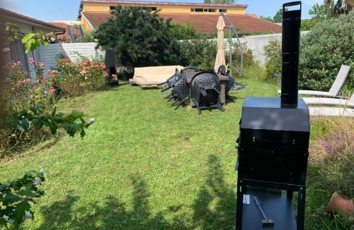 Le Hameau House | La Maison du Bonheur