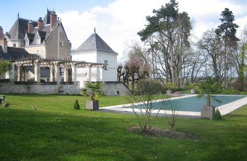 Blere Cottage | "La Maison du Boulanger", Château de Fontenay, 17 Ha Park with Swimming Pool and