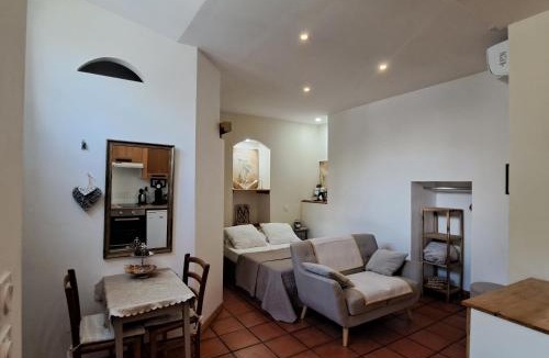 Homps Bed & Breakfast | La Maison du Canal - Canal Studio