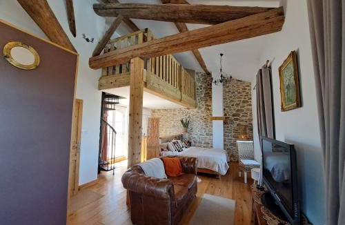 Homps Apartment | La Maison du Canal- vue Canal- L'ère du Temps